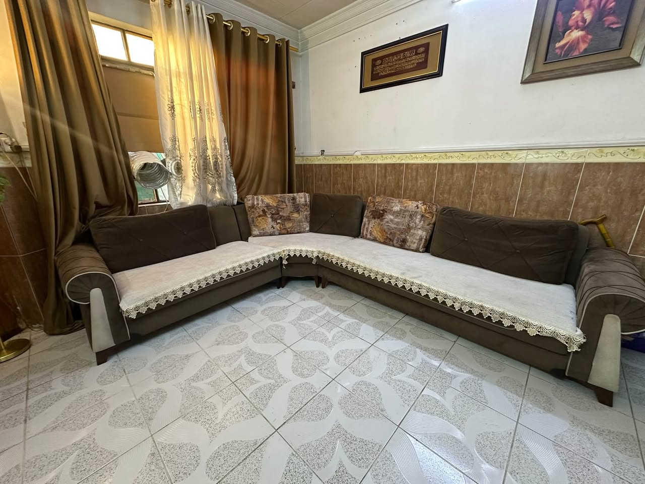 اغراض منزلية طباخ ال جي حيل نضيف مابي اي عيب و طباخ إيطالي استراد تركي شرط الشغل مابي اي عيب و ديوان تركي يصير مخزن و سرير و براد ماء شرط الشغل مابي اي عيب و ثلاجه عارضه جديده مامستعمل للاستفسار الاتصال على الرقم  ***********  //  *********** 
واتساب فقط // ***********
