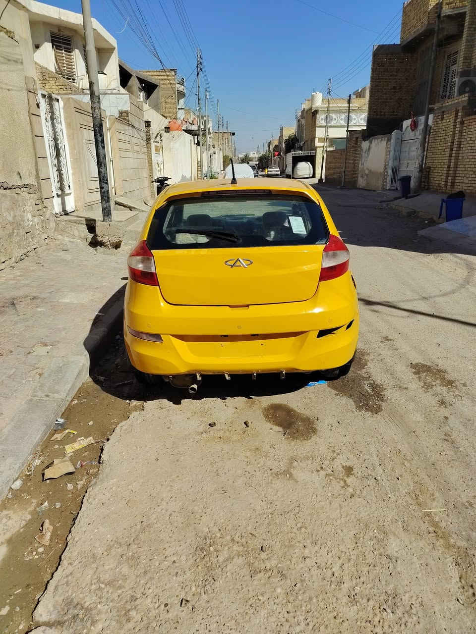 سلام عليكم سياره شيري فلاوين سياره بيها تبخير وحداديه الاماميه تعبانه سعر 14 بيها مجال قليل ترهم مراوس مكاني العماره مكلف بل نشر هاذا رقم راعيها  ***********
