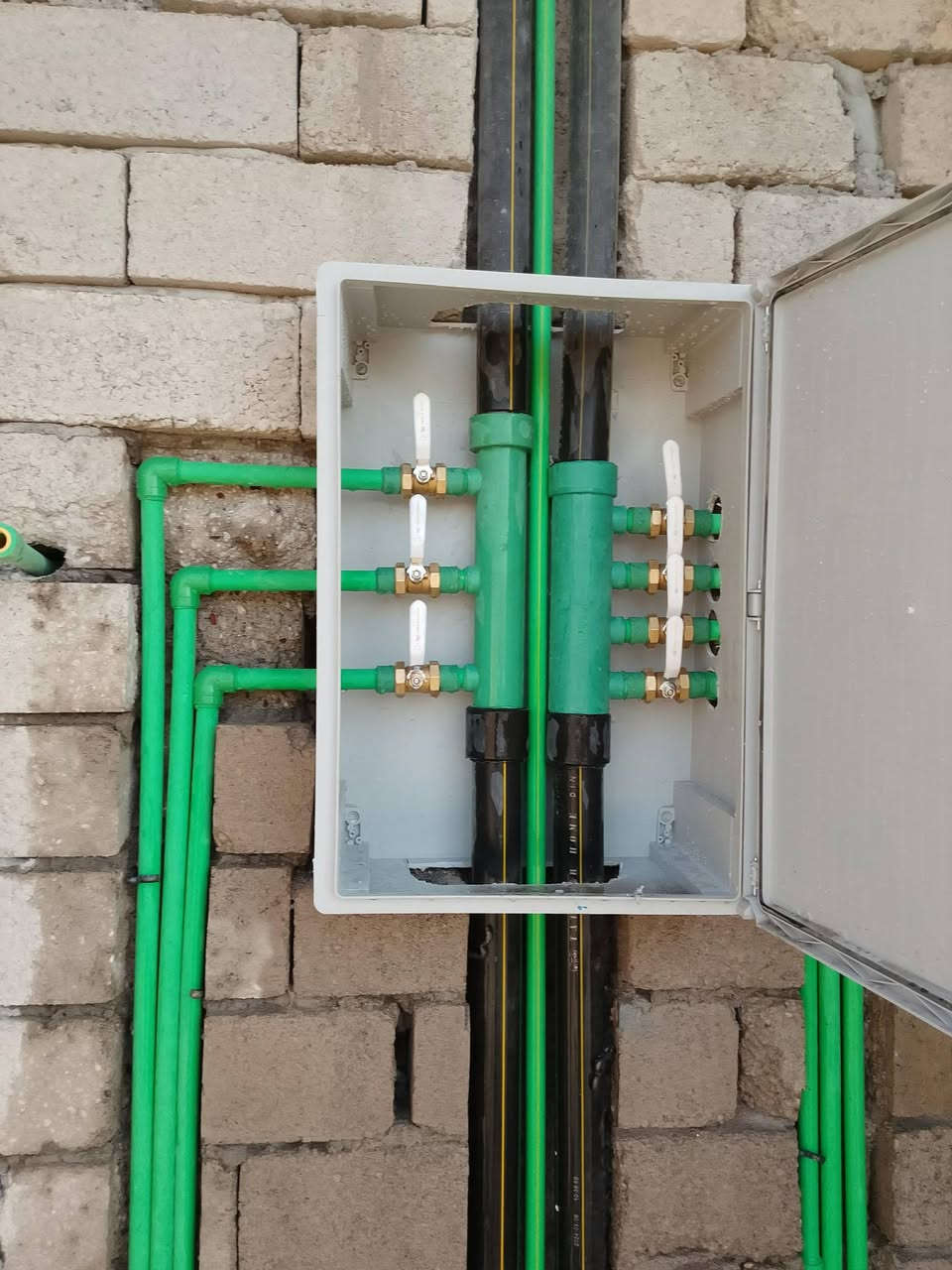 تأسيس ماء💦 علي فرحان 
ماسولف علا شغلي گدام العين 👁️
علي فرحان ***********7771721330  رقمي
