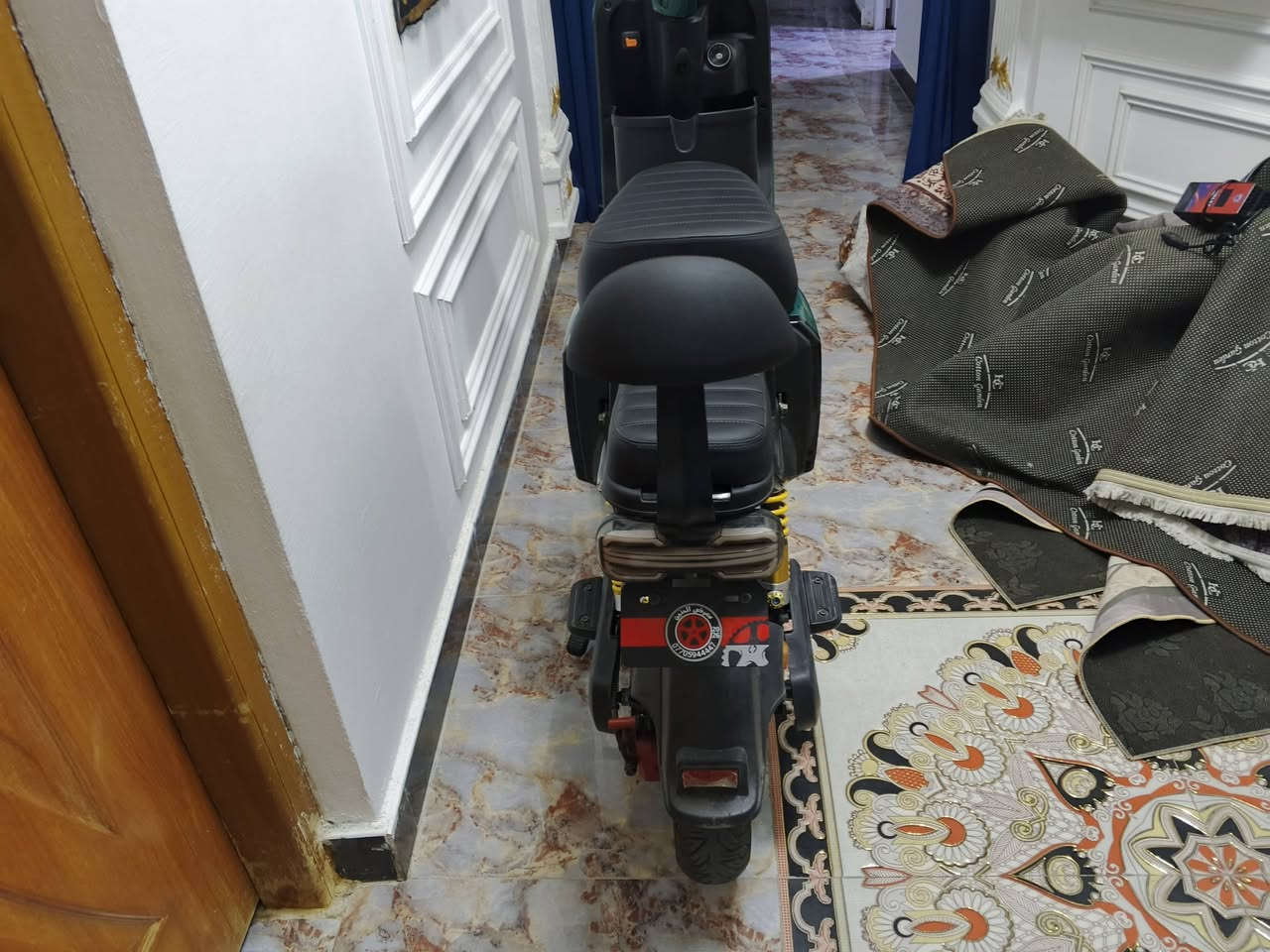 السلام عليكم دراجه شحن R11 نضيفه مستخدمه قليل مثل ماتشوف الدراجه جديده و ما متعبها و كلشي شغال بيها بطارياتها اصليات الاواكس شغال اللايتات كلهن يشتغلن دراجه تاخذها بالك يرتاح سعرها 600 وبيها مجال للشراي مكاني البصره المركز الي يحب يتواصل هذا رقمي بي واتساب ***********
