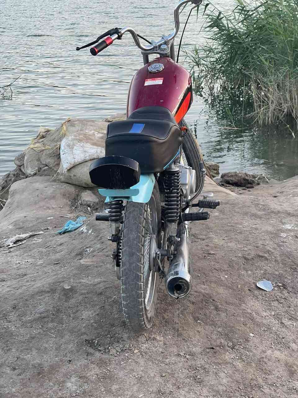 دراجه نامه امتياز اربعه كير موديل ٢٣دراجه مكينته تخبل وما مفتوحه الدراجه ب٣٧٥وبيه مجال بسيط  المكان بغداد التاجي التواصل ***********
