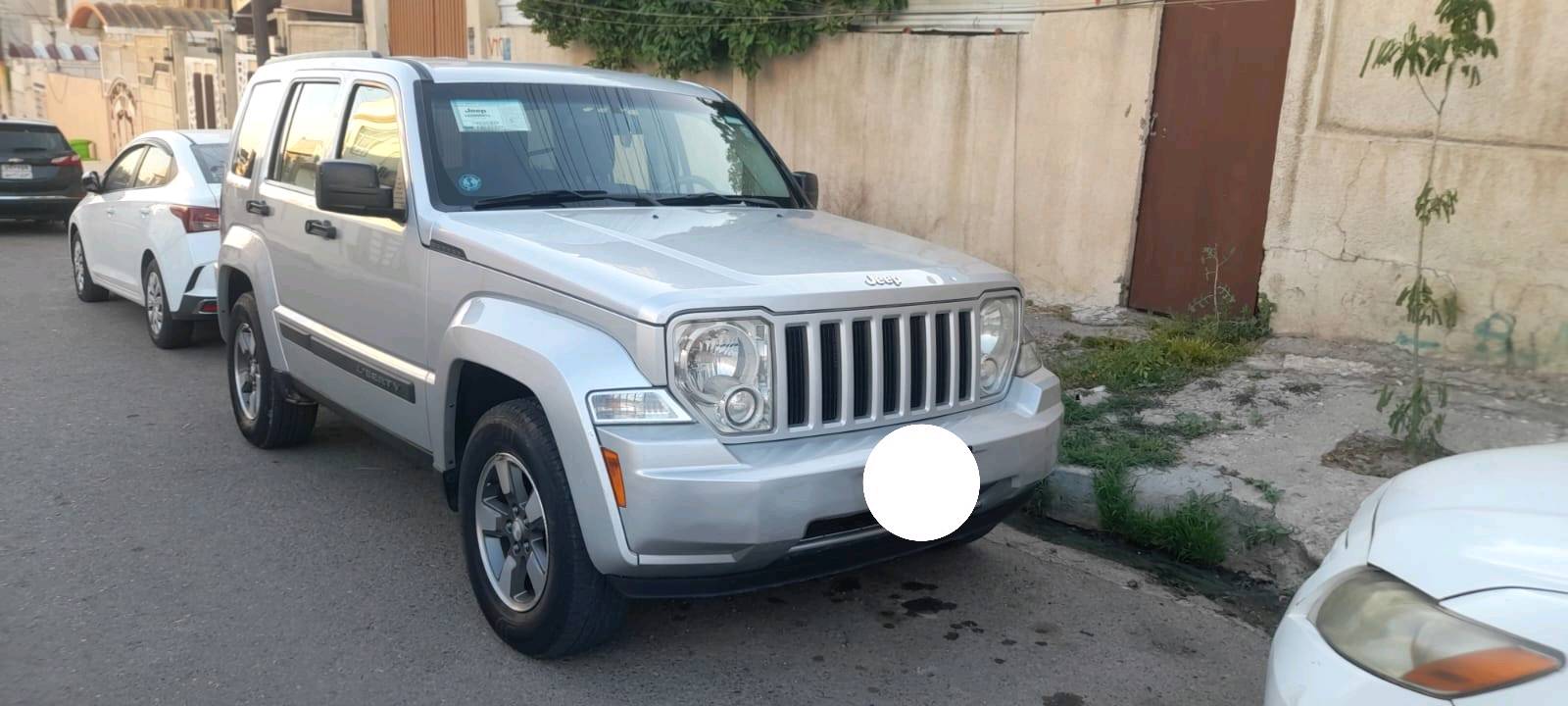 سلام عليكم تم تنزيل السعر لسرعة البيع سياره متلكي بنضافتها وبهيج سعر البيع جيب لبرتي موديل ۲۰۰۸ سیاره کلین بدون اي حادث بعدها وضع شركه حتى محرك ما مفتوح محرك ٦ سلندر ٣٧٠٠ رقمها مميز اربع أرقام رقم نينوى الدولي الجديد بعد كتلوكات الشركه ببها حتى الفور ويل شغال ماشيه ١٧٦ الف سعرها ۱٠٣ بيع او مراوس بسياره بي ام موديل ٢٠٠٩  هذا رقمي *********** مكاني موصل