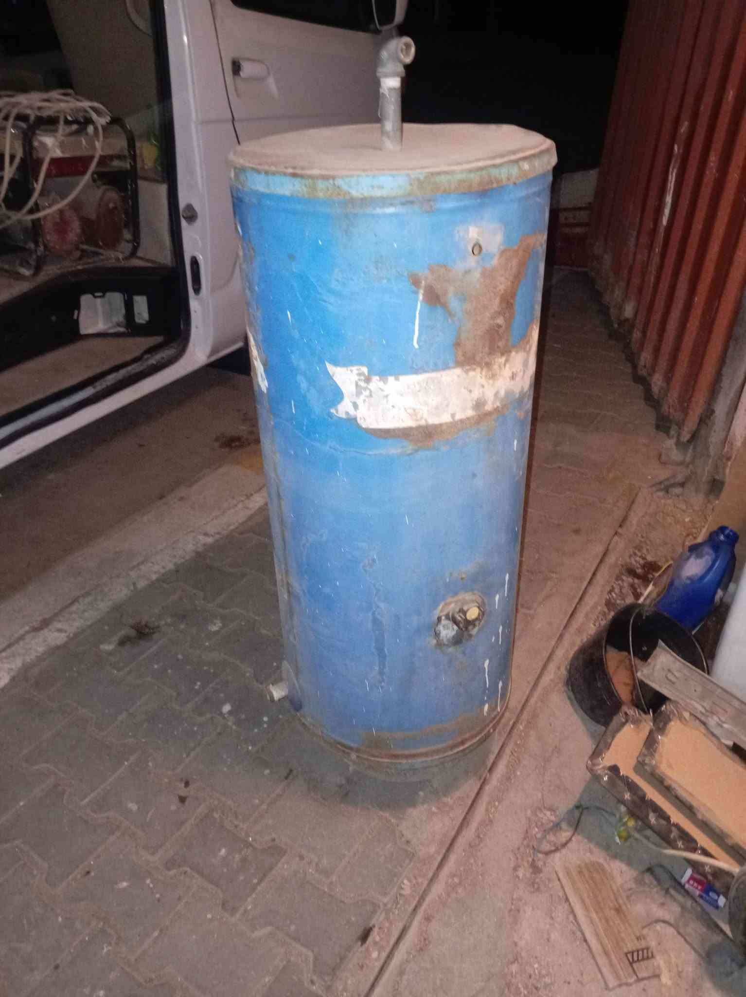 السلام عليكم
أغراض للبيع
مكاني الجريخي خلف معرض الريتاج لسيارات *********** هذا
