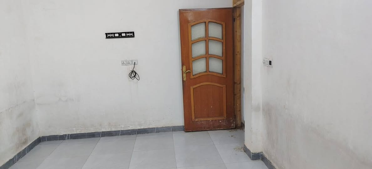 رئاسة العبيدي • ١ غرفة • مطبخ بارد وحار