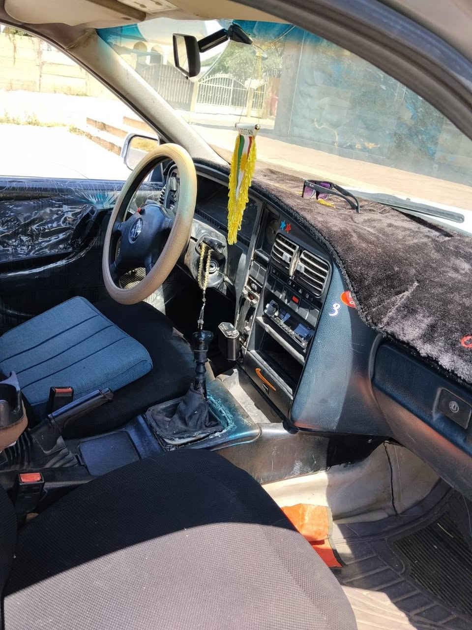 اوميكا موديل 92
حجم 20 كير ومكينه شرط  
وشرط التحويل  سيارة كدام العين الي يريد يفصحها او يطلع تراي عادي يريد يوديها على فيتر يفحصها عادي 
مكاني  موصل السعر 22 ورقه وبيها مجال  ***********
