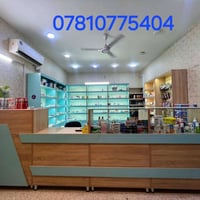 واجهة صيدلية • انارة رفوف • ٢٤٠×١٠٠×٤٠