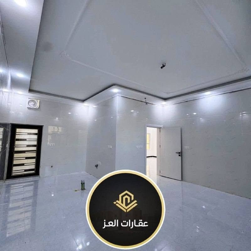 دار للبيع في تكريت - حي الضباط  المساحة: 200 م²
-واجهة 10 م - سند منفصل - شارع 20 م تبليط
· المواصفات: 5 غرف نوم + صالة + استقبال + مطبخ + 3 حمامات + كراج + حديقة.

· السعر: 255 مليون دينار (قابل للتفاوض للشراي)

💸ملاحظة البيع  والشراء  مباشر مع صاحب العقار وجهًا لوجه
للاستفسار والاستشارات العقارية:
*********** - ***********

تتوفر عروض عقارية أخرى متنوعة.
