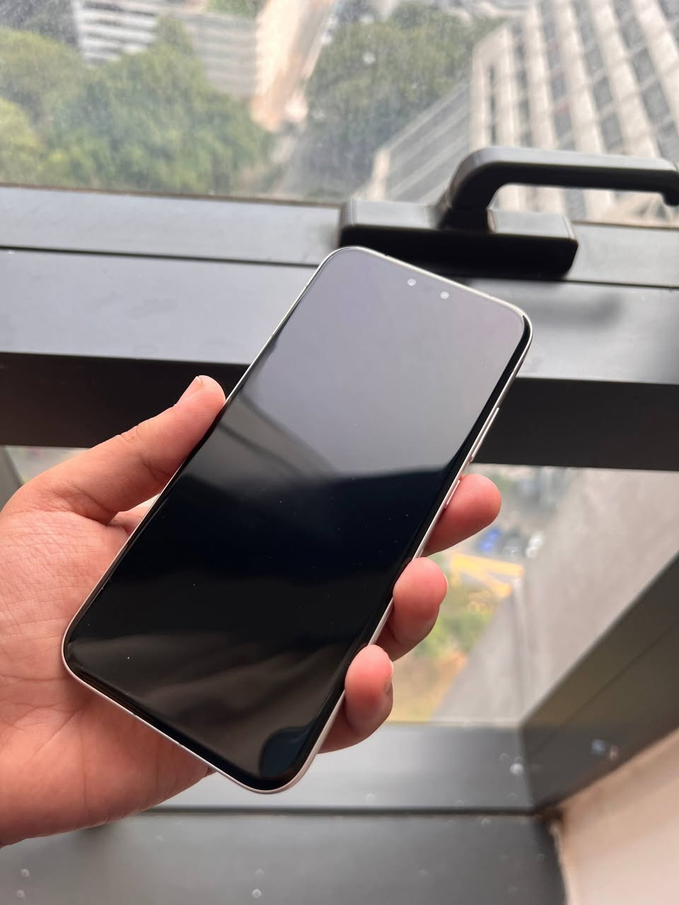 جهاز  honor magic 8pro نظيف100% استخدام قليل مغلف بالحماية للشاشة والكامرة منذ اليوم الاول+ كامل ملحقات الكارتونة+ هدايا كفر ابيض من الشركة+ 3 كفرات هدية مرفقة بالصور+ لاصق حماية شاشة اضافي
الموقع بابل
السعر مليون و200 الف دينار وبي مجال بسيط للراغب بالشراء 
للتواصل واتس اب والاتصال ***********
