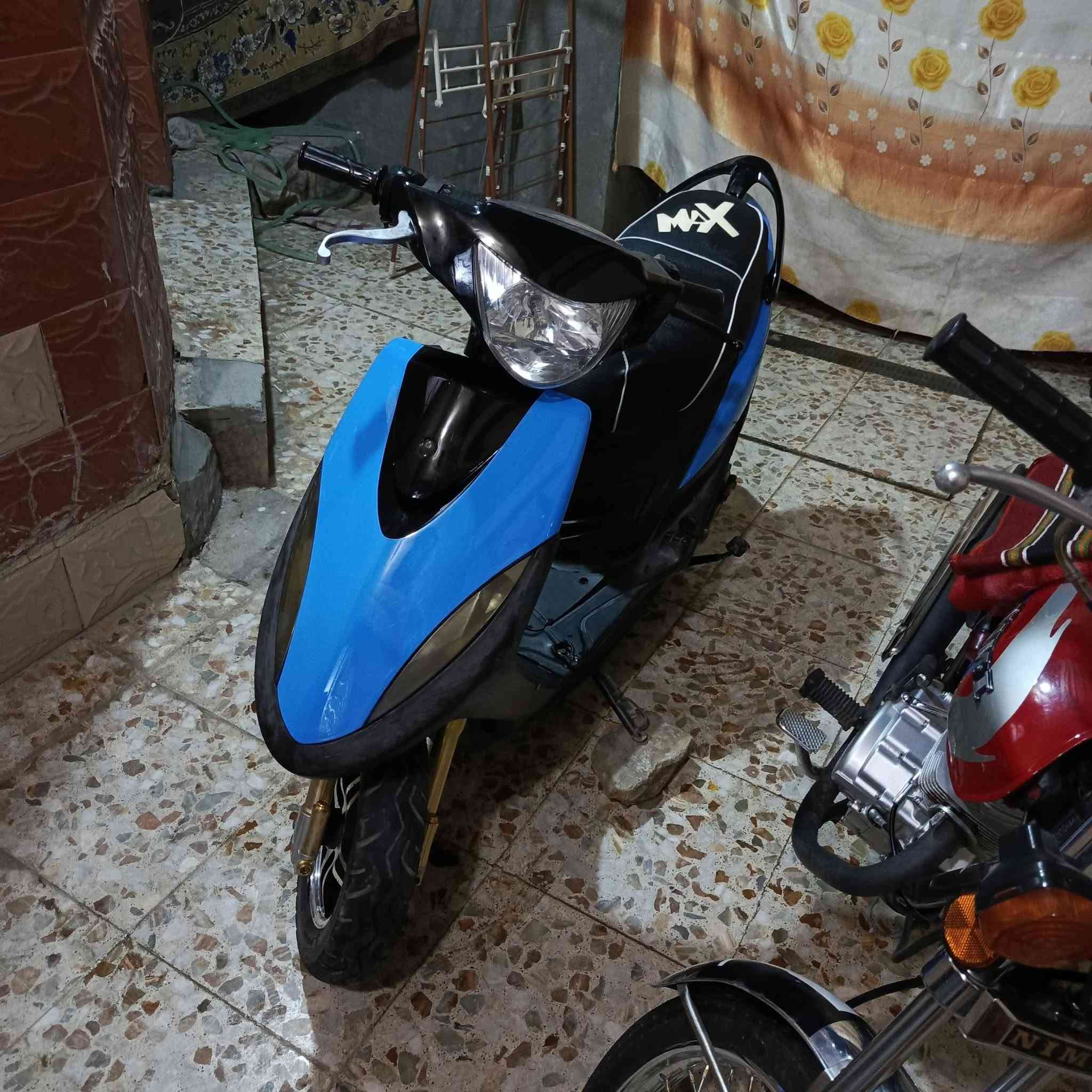ماكس عدله مابيها اي نقص كهربائيات شغاله سلف اشاير كلشي شغال سعر 450 وبيها مجال تواصل واتساب ***********
