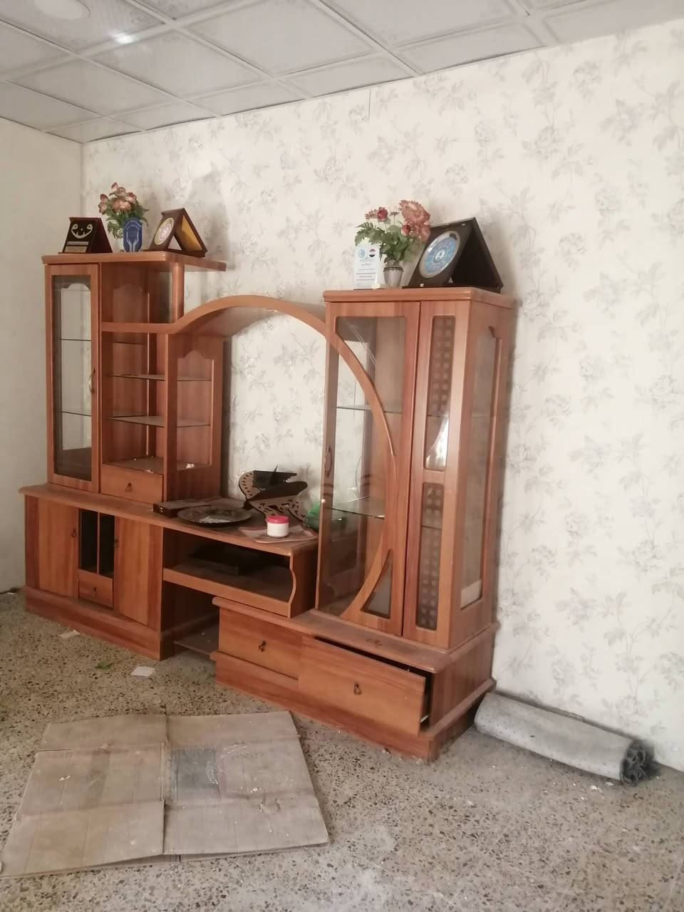معرض للبيع مستخدم نظيف جدا بدون اي كسر او فطر موديل إيطالي سعر مناسب ***********
حي الواسطي

