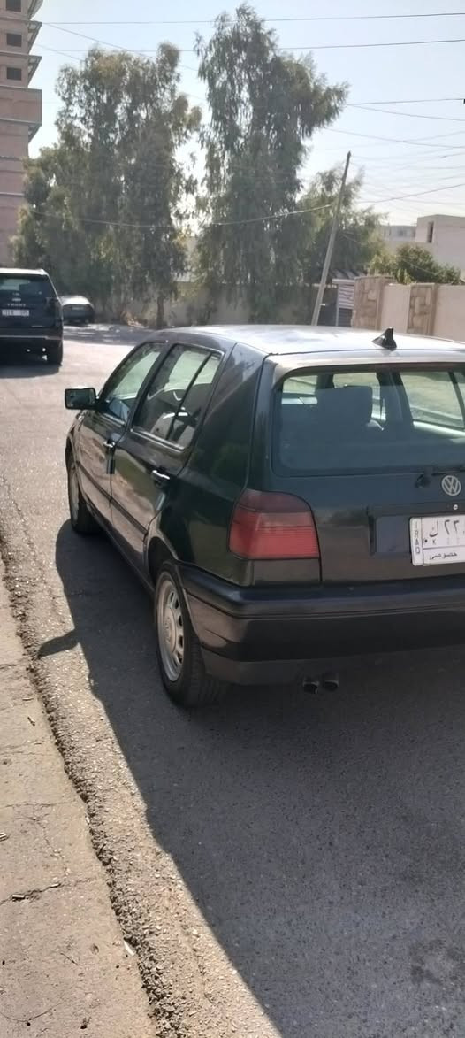 كولف للبيع MK3
- السعر 40 ورقة .
- محرك 2000 ، رقم بغداد ، سلايد روف ، جام كهرباء ، تبريد شغال ، حماوتها جدا حلوة .

- مكينة نظيفة جدا ، باتري جديد ، تايرات جدد ، غرفتها نظيفة جدا ، مصبوغة عام جمالية خالية من الحار و المعجون و الخياس .
- الكير بي صفنة بداية التشغيل وراها طبيعي 
السيارة بأسمي تحويل مباشر سنوية الى2028
المكان بغداد المنصور 
***********
