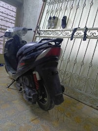 دراجه ثعلب للبيع ( بدون اوراق ) دراجه نضيفة سعرها 400 و بيها مجال مكان...