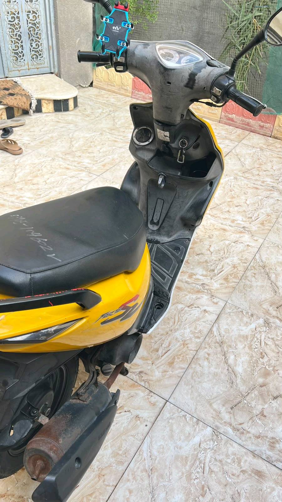 ماكس مضلع الدراجه برغي ما مفتوح بيها شرط الفحص سلف هندر كلشي شغال لايتات كفرات اصليه الدراجه خير من الله السعر 750وبيه مجال للشراي عنواني البصره الحيانيه رقم للتواصل ***********