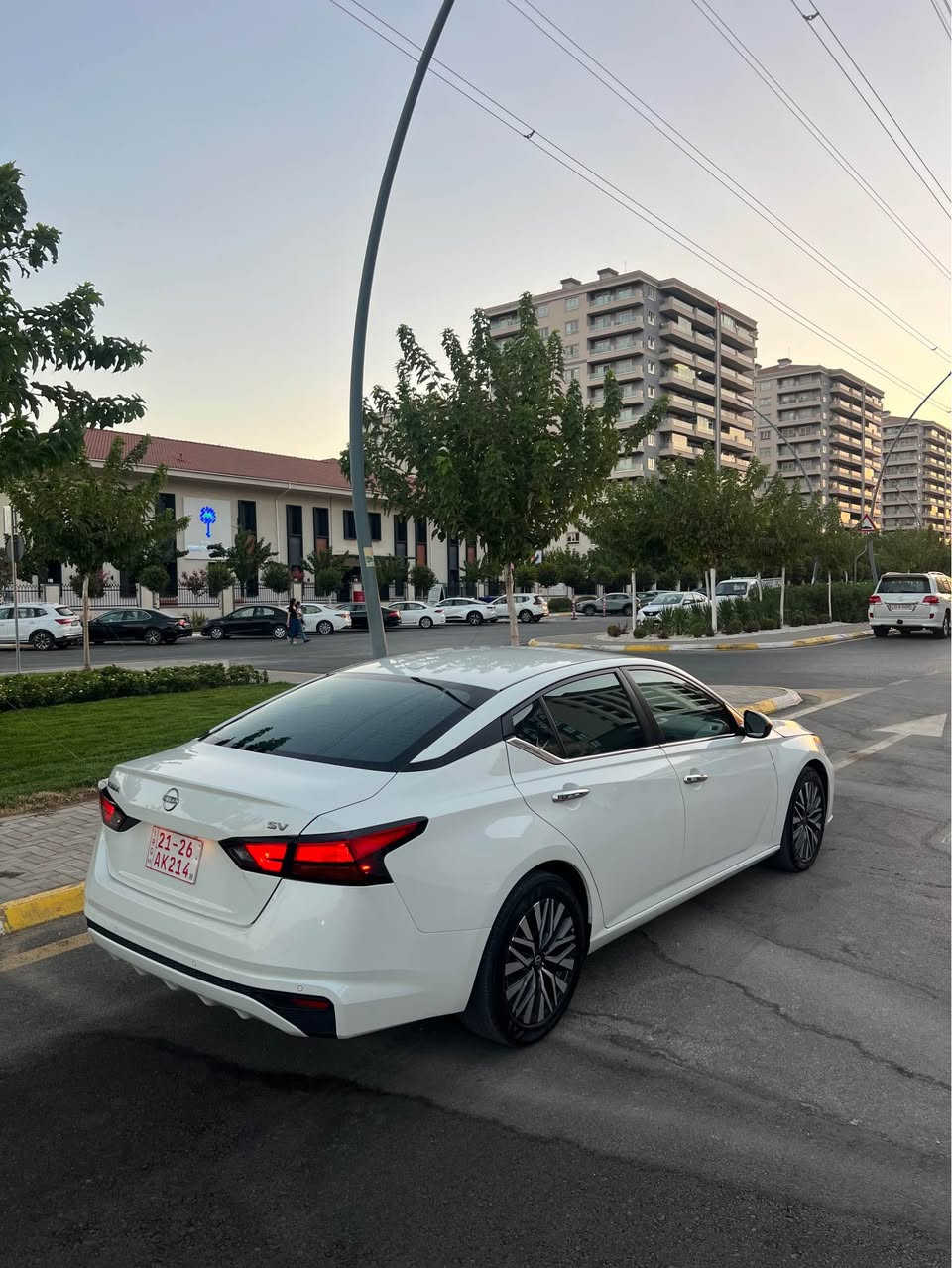 Nissan altima ٢٠٢٣ S 
‎نیسان ئالتیما ٢٠٢٣ S
aبەصمە
‎شەغال
‎ کامێرا
‎ڕاداری پێش
‎ڕداری دواوە
‎ڕاداری خەتی جادە
‎ڕداری ئاوێنەکان
‎تحدید سرعە
‎ئۆتۆ ستۆپ لەکاتی پارکینگیش خۆی ستۆپ ئەکا 
‎ ویل کەپ بیلادی
‎لایت لید  زینۆن عەدەسە
ارباگ بیلادی گۆراوە
 ‎سەیارەکە ٢پارچەی  بۆیاخە بێ ناوگرتن 

نرخ ١٥٥مجال

*********** . *********** واطسب أربيل, العراق
