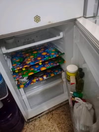 ثلاجه ايلجي كلشي مابيها  بس غاز ما بيها رايده٣٠٠الف