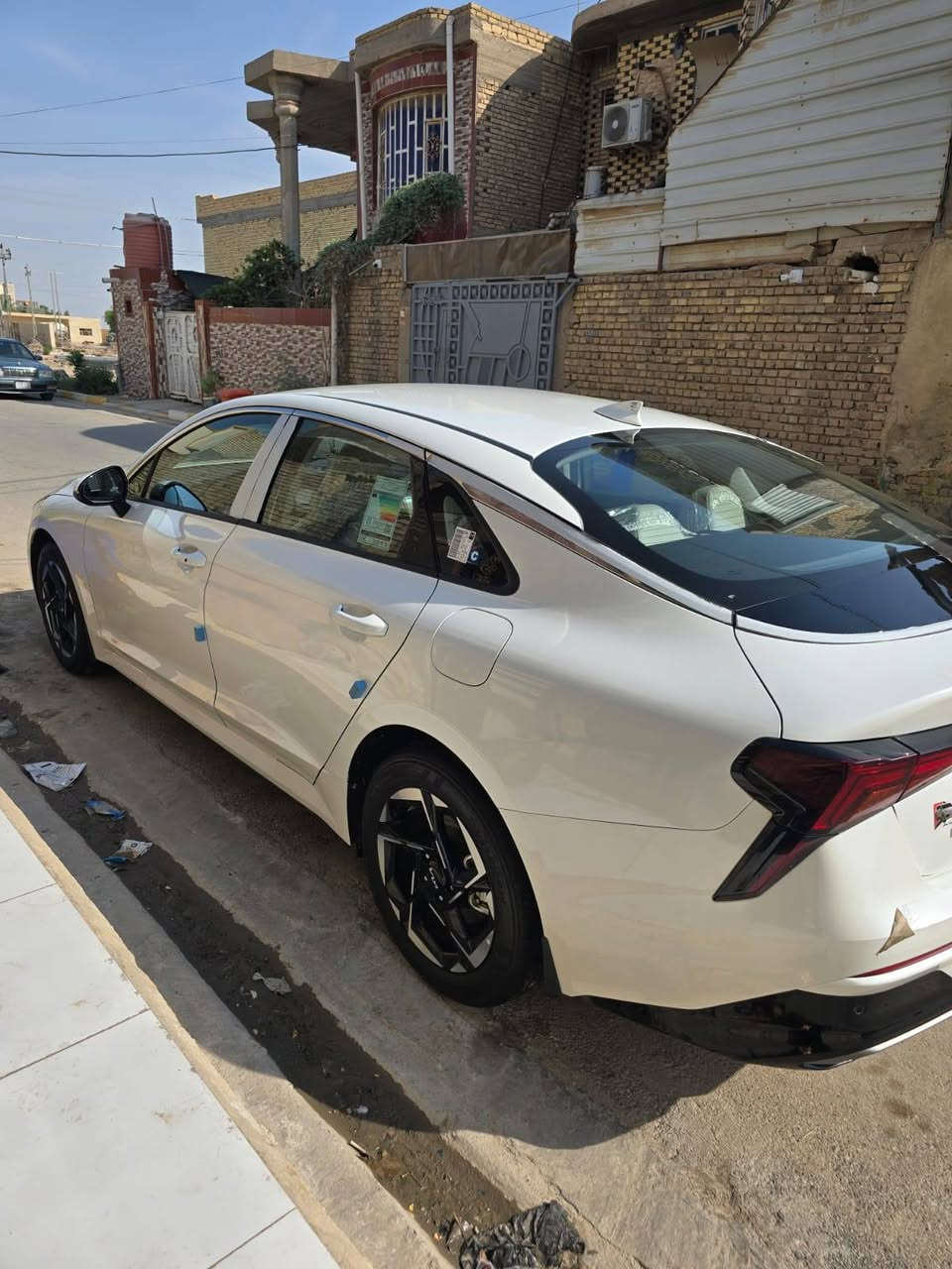 كيا كي فايف K5  خليجي
ضمان شركة الدولية 5 سنوات او 100.000 km 
2026
زيرو عداد 7000 
رقم اربيل  تريد وكالة تريد تحويل 
مواصفات فول 1/1 عدا الفتحة
مكينه 2.5 

بصمه  عدد 2 تشغيل 
تشغيل عن بعد 
حساس امامي 
حساس خلفي 
مري كهرباء 
داخل ابيض  
مقاعد جلد 
تبريد قطعتين 
شاشة كبيره
كامره خلفيه 
مقاعد الاماميه كهرباء 
بعد مواصفات هواي 
بك لايت خلفي LED
اريل نفكيتر السياره مكفوله من اي شي كفاله عامه 
***********

‏‎

‏‭
