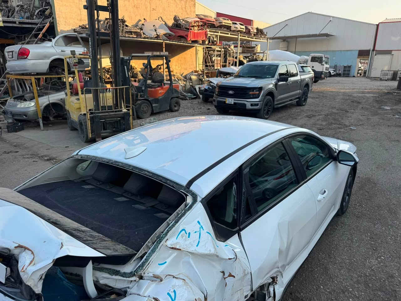 سعر ١٠٢ ورقه و بيه مجال 
كيا k4 2025 للبيع على ضربته
سيارة ماشي ٩ الاف ميل 
بدون ارباك بدون دواخل 
سيارة شغالة يمشي بحالته 
كدام مالته مكمل 
سياره ما مرقمه يترقم شمالي 
ويا ٣ شهر للترقيم 
عنوان : قضاء كلار 
رقم تليفون : ***********
