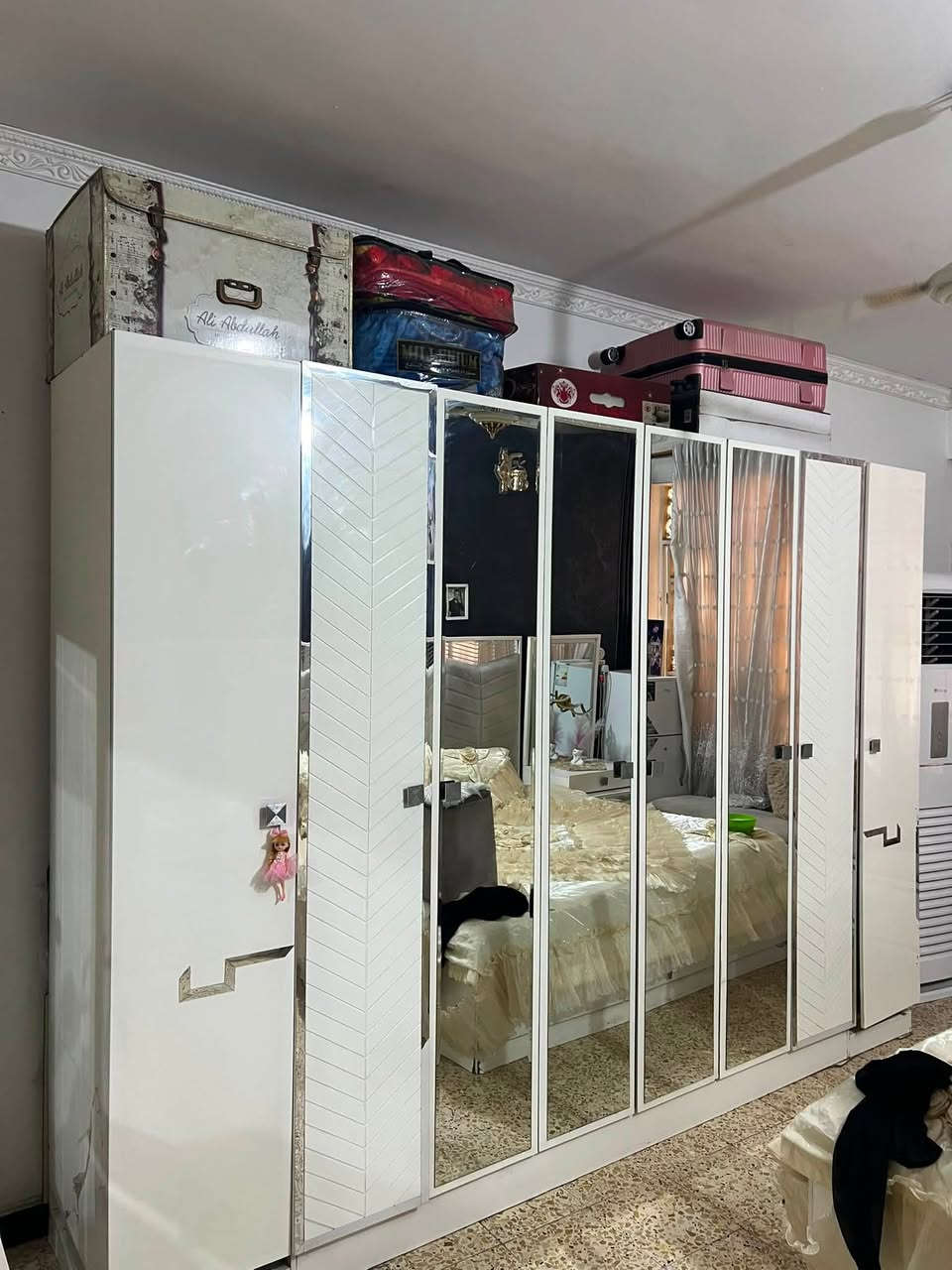 السلام عليكم يوجد غرفة تركية مستعملة كما هو موضح في الصور بسعر مناسب
العنوان: بغداد📍
***********
 واتساب موجود

