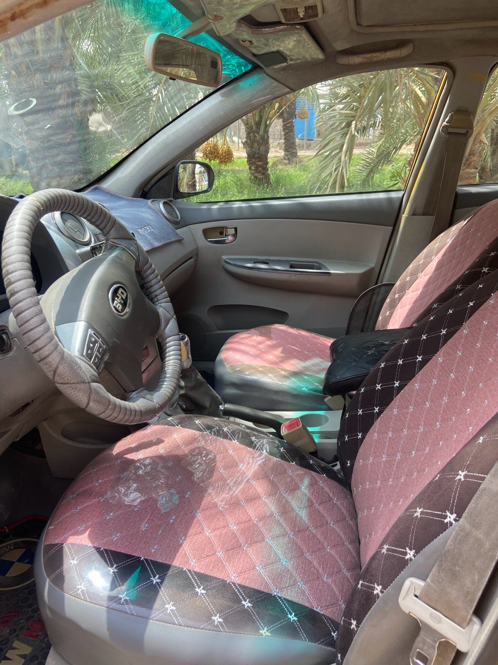 للبيع مستعجل سعر 35 قفل بيوايدي g3 بصمه وفتحت سقف شاشه وكامره كير عادي المرغوب كير ومحرك مكفولات لاتنقيص ولا تبخير بيه ضربه جاملغ امامي وصبغ مكانات جماليه رقم بغداد الجديد باسمي تحويل مباشر مكانه واسط الشحيميه ‭***********‬