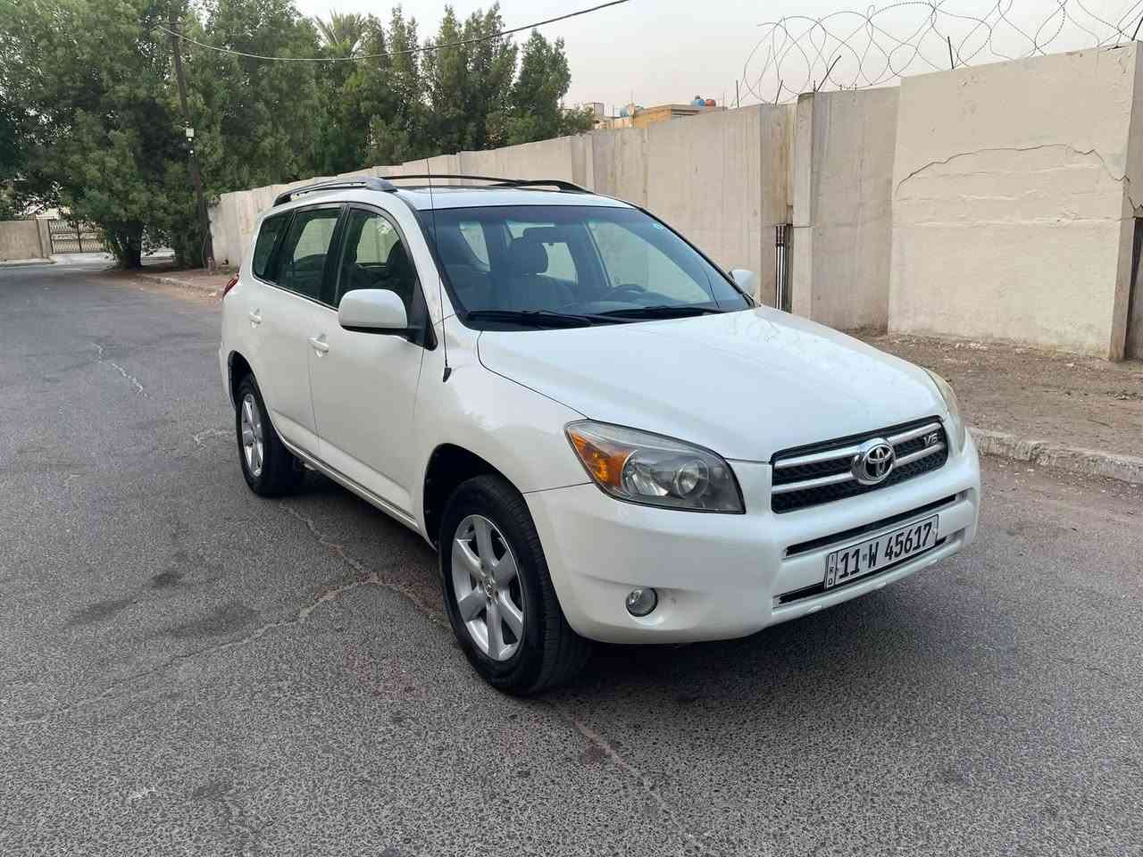 راف فور 2007 رقم بغداد 7 راكب  6سلندر
مكان السيارة الاعضمية
فول مواصفات لمتد فتحت سقف شاشة تحكم ستيرن كشن كهرباء الون ابيض صدفي
سيارة جاهزة كير مكينة صدر تبريد تخم تاير جديد سيارة مصبوغة حزام 
السعر 98ورقة ***********
