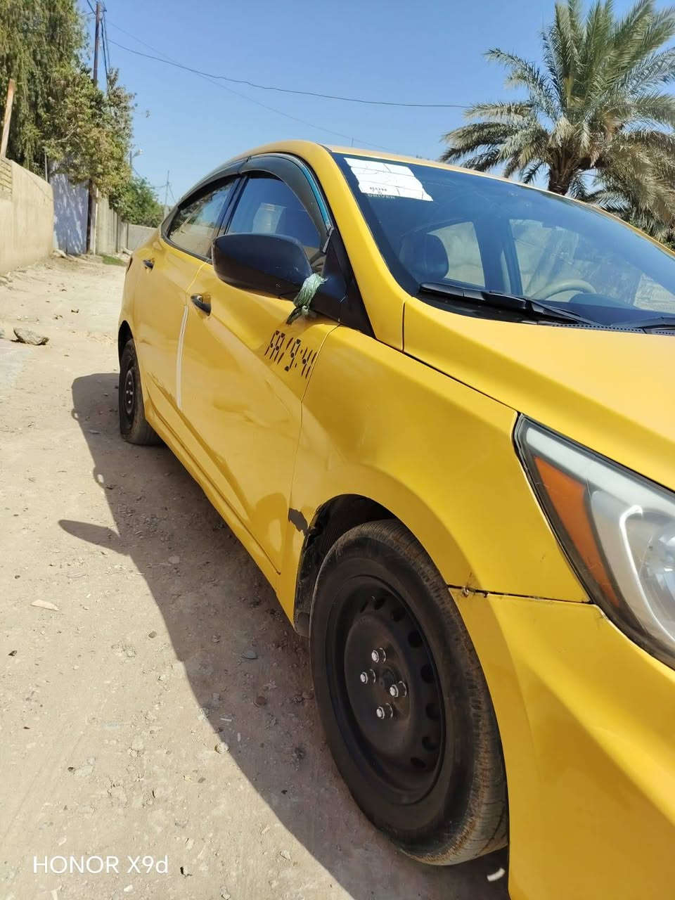 سلام عليكم  اكسنت امريكي ٢٠١٥ بيه طخه شبر بلجنطه ولباقي مكفول مكينه ١٦٠٠  مكينه جديده كير جديد  رقم بغداد سنويه ماصاقطه كهربايات كامله  تبريد ثلج حداديه هم زينه سياره مانقصه شي  مكان سياره بابل سعر. 74وبيه مجال بدون مراوس اتصال ***********

نص مكتوب في الصور:
- HONOR X9d