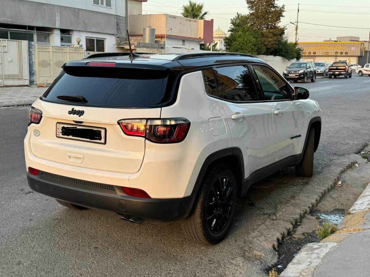bonet sbux 2 jegay sardea 
*********** أربيل, العراق

نص مكتوب في الصور:
- 11:41 6 / 11 1:1 BidCars bid.cars
- 11:41 69 2 / 11 1:1 BidCars bid.cars
- 11:41 69 1 / 11 1:1 BidCars bid.cars