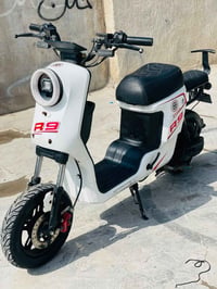 R9 • بطاريات ٣٢ امبير • الزبير