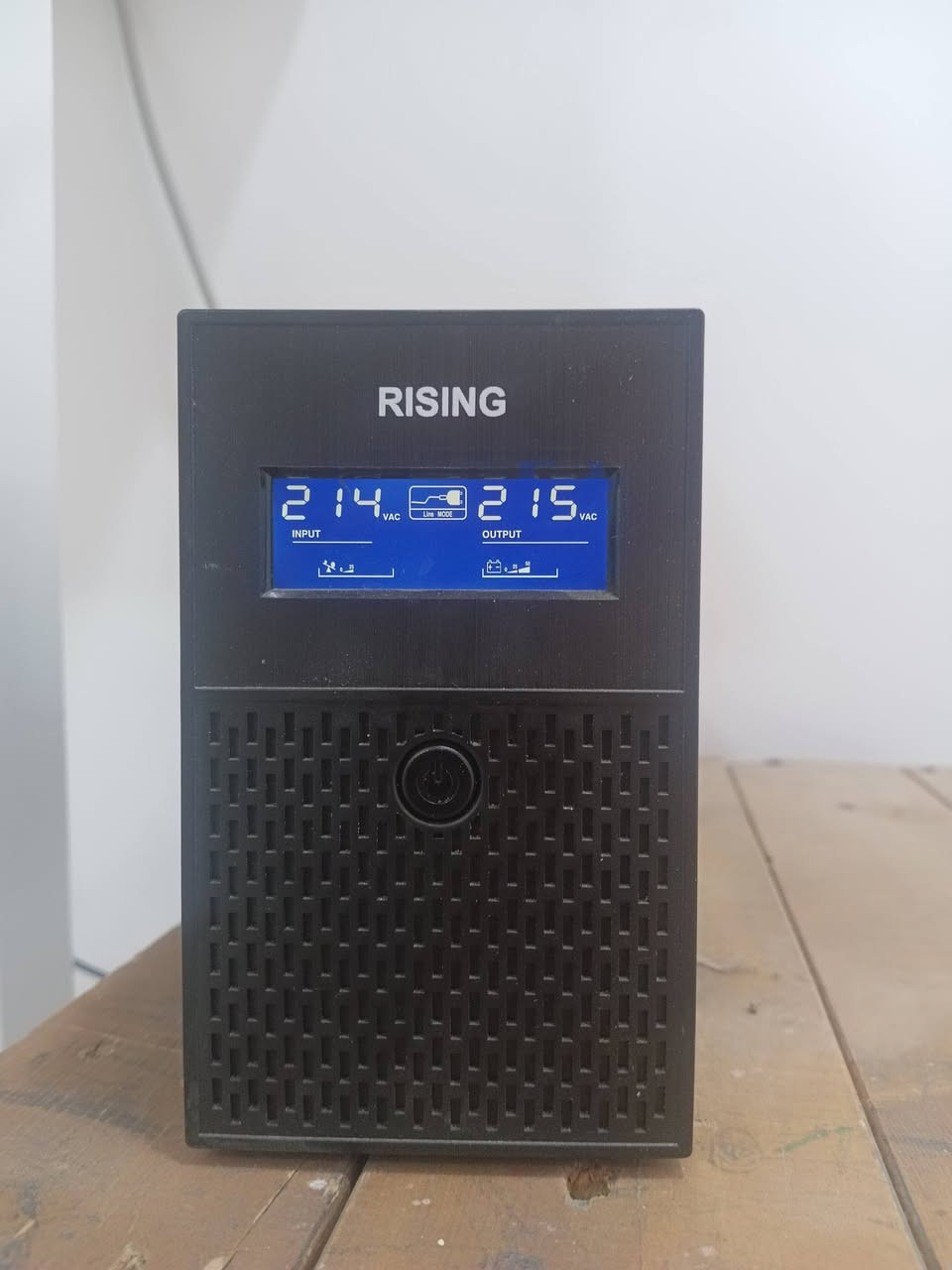 🔋 **UPS 850VA – Offline**

💻 يفيد للـ **PC بقدرة 650W** ويخليه يشتغل تقريبًا **10 دقايق** حسب استهلاك الجهاز.
🎮 ويفيد همين للـ **PlayStation 3 وPlayStation 4**.

⚠️ **ملاحظة:** الـ10 دقايق تقريبية على PC بقدرة 650W، والمدة تختلف حسب استهلاك الجهاز.

💰 **السعر: 30 ألف دينار فقط**

━━━━━━━━━━━━━━

🖥️ **شاشة ARZOPA المحمولة**

شاشة صغيرة وعملية، تنفعك إذا تحب التنقل أو تريد شاشة للكونسول بدون ما تاخذ مساحة كبيرة 👌🔥

📺 **FHD**
⚡ **60Hz**
📏 **15 إنچ**
🎮 تنفع للـ **PlayStation والكونسلات**
🎒 خفيفة وسهلة بالحمل، وما تاخذ مكان.

💰 **السعر: 90 ألف دينار فقط**

📩 **للطلب والاستفسار *********** واتساب**

