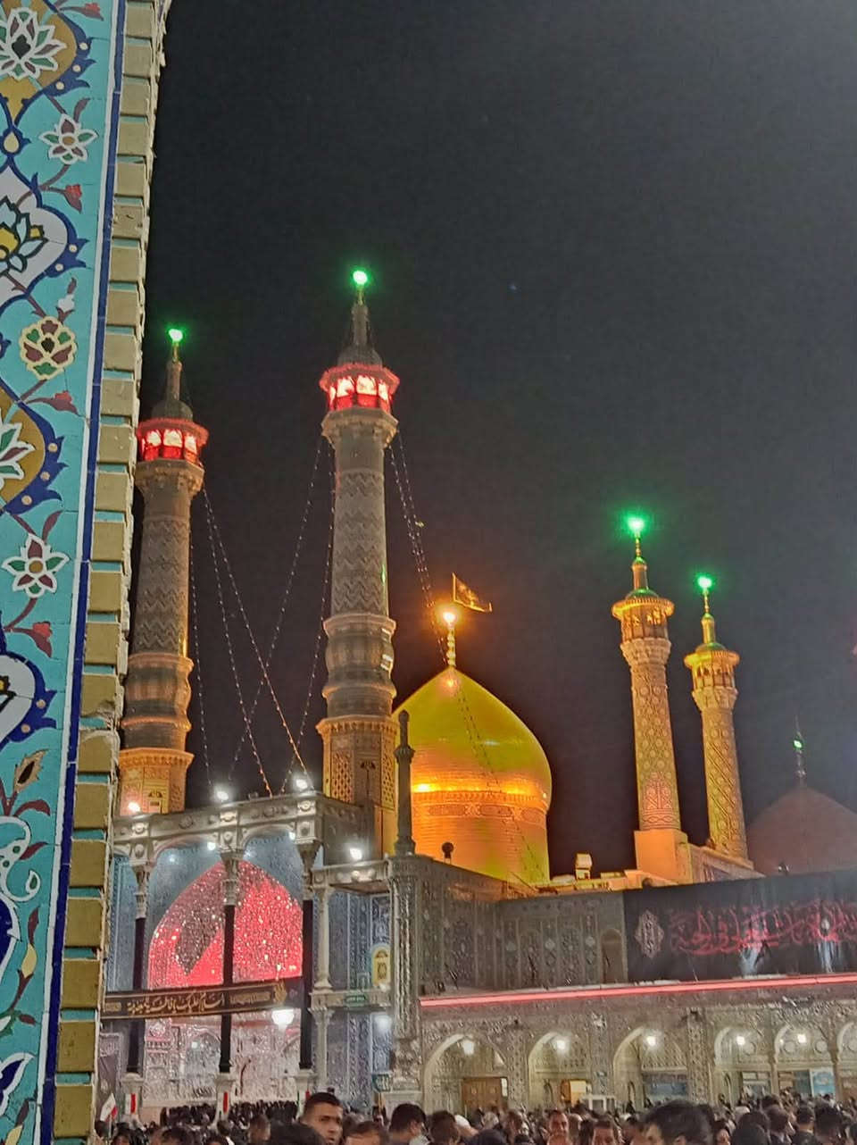 بسمه تعالى 
بعد ان من الله علينا بزياره الامام الثامن الضامن والسيده معصومه عليهم السلام 
نعلن وعلى بركه الله
استلام الجوازات لرحله ايران يشمل البرنامج 
نقل باصات vip 
3 ليالي في قم 
مزارات قم 
نيشابور قدم الامام الرضا 
4 ليالي في مشهد 
ثلاث وجبات طعام في مشهد 
مزارات مشهد 
جوله سياحيه ترفهيه في مشهد 
شرح مفصل عن جميع المزارات
فنادق قريبه من الحرم 
***********
***********
