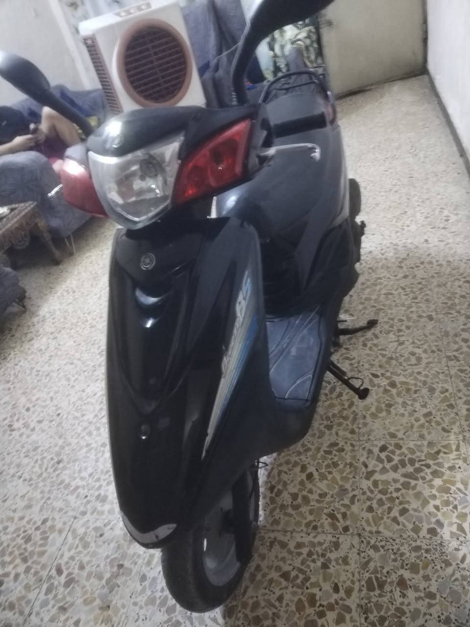 بريز ببغاء نوزل ياباني سكليتر خطين كله شغاله اي نقص مابيه نضافه فول دراجه جديده لوك السعر ٦٥٠ بغداد المشتل ***********
