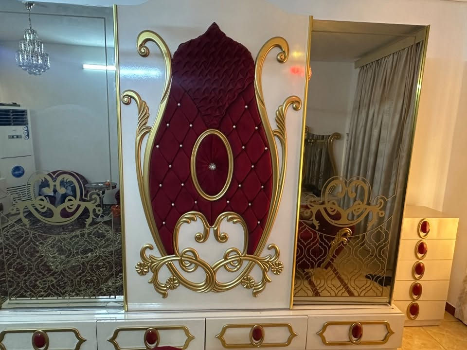 بيع #غرفه نوم تركيه اصليه سعر مناسب
غرفه اخو جديد للتواصل ***********
