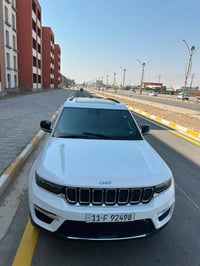 جراند شيروكي • ٤xe هايبرد • ٢٠٢٤