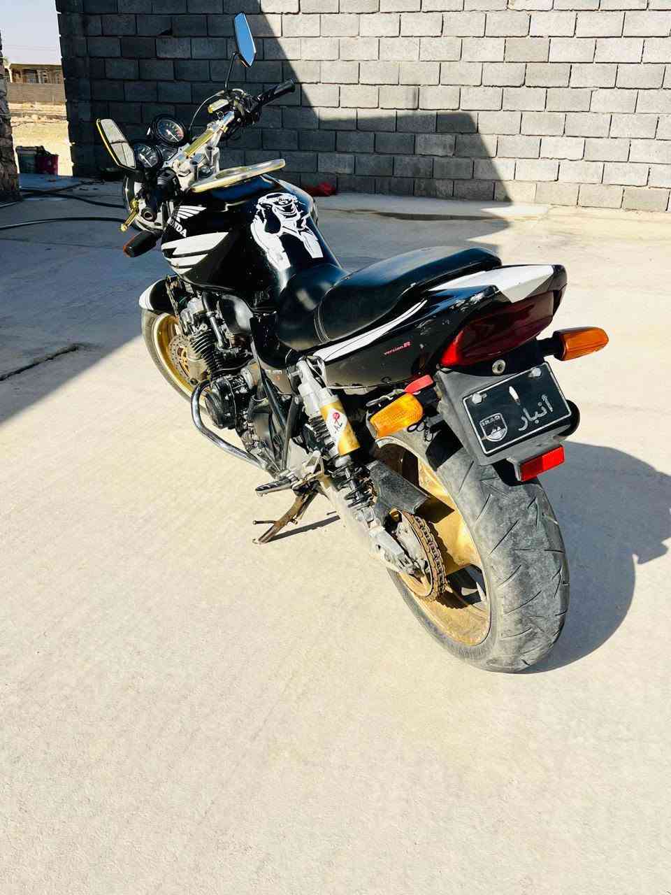 بسم لله مكلف
للبيع بطحه سيبي فور 2004 شرط محرك وكير كفاله شرط الفحص والكشر كدامك الي يريده يتصل على الرقم *********** باقي تفاصيله عل رقم
