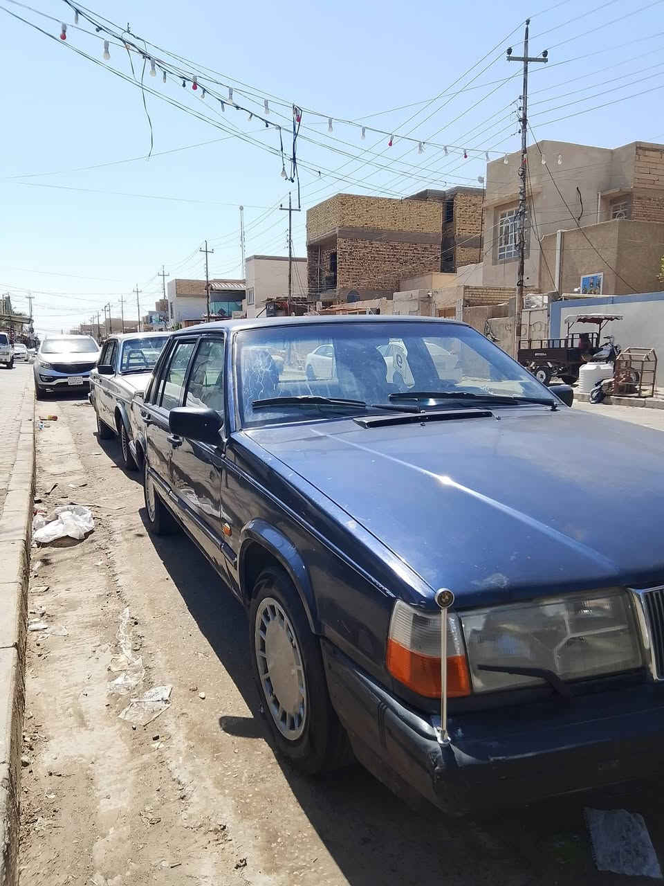 السلام عليكم فالفو 740 للبيع كامله من كلشي موديل 1990 محرك كير حاويه حداديه جديده كهربائيات شغاله جام كهربائي سنتر لوك مصبوغه عام للجماليه سنويه لل28 تخم تاير وباتري جديد كب مسح للاستفسار *********** السعر 33
