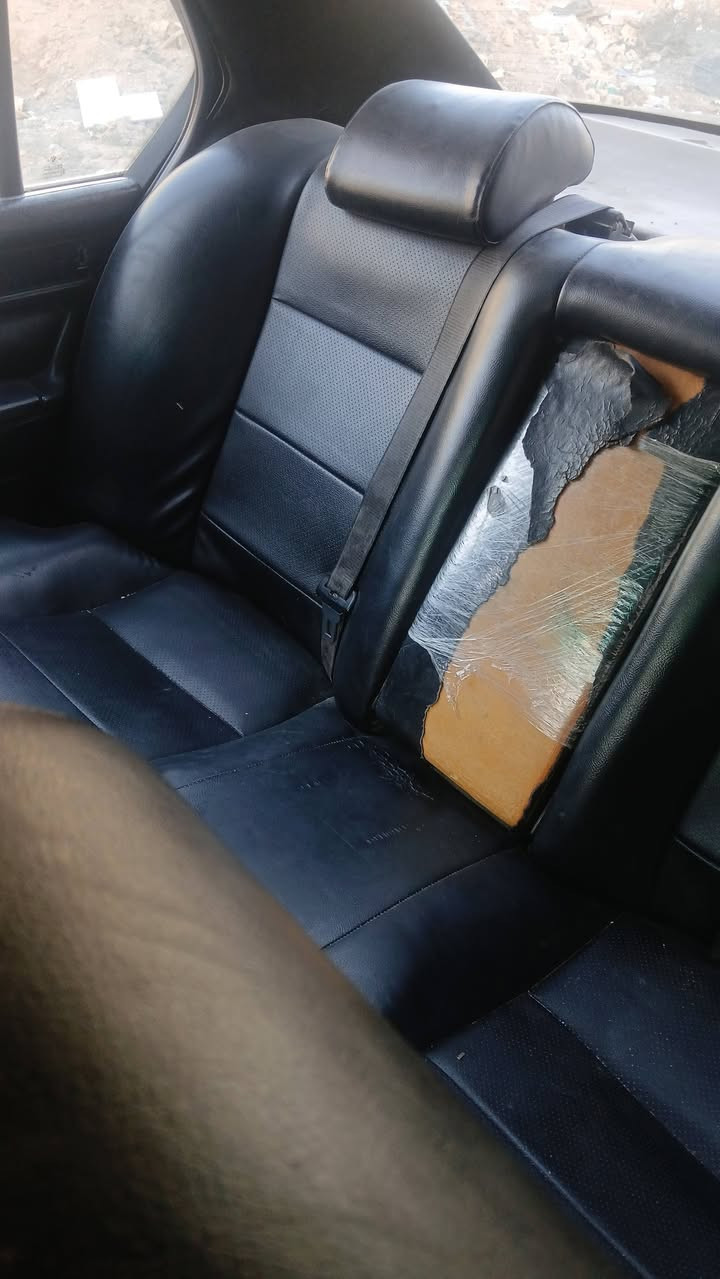 BMW 735السيارة حلو ونظيفة بس بيها الكير ينمر واحد وثاني ويبون اني ابيع كير كايم السيارة رايدها ٢٢ وبيها مجال مكان بابل الإسكندرية  رقم تلفون ***********
