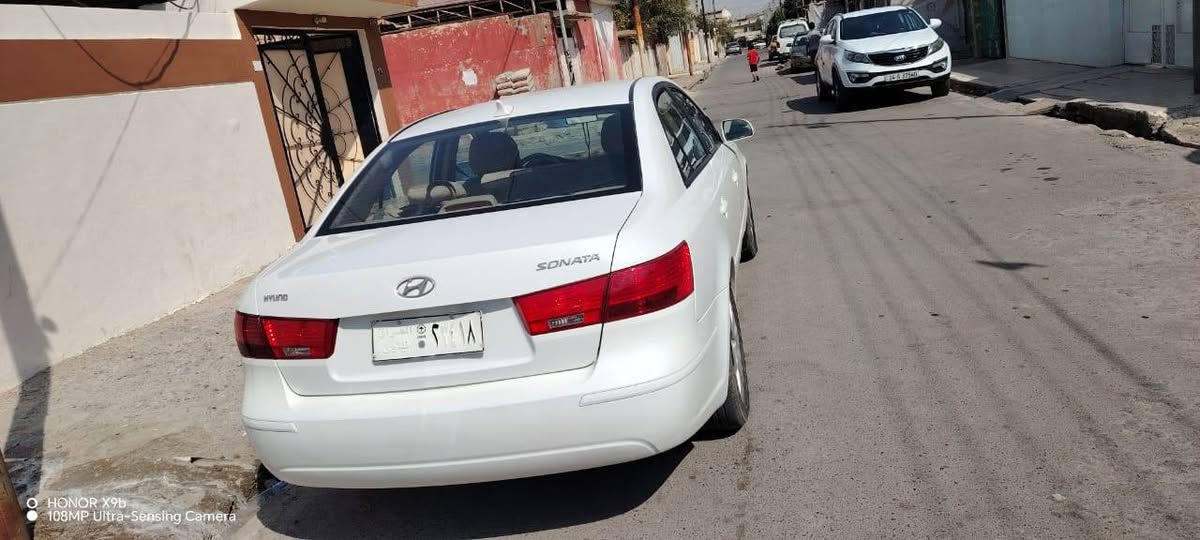 🚘 للبيع سوناتا 2009 أمريكي – نظيفة جداً
🔹 الموديل: 2009
🔹 الوارد: أمريكي 🇺🇸
🔹 المحرك: 2400 سي سي
🔹 القير: أوتوماتيك
🔹 الحساسات: 4 حساسات
🔹 الهيكل: كلين بالكامل
🔹 الصبغ: السيارة ما بيها ولا قطعة مبدلة 
🔹 الحالة العامة: نظيفة ومحافظ عليها
🔹 المحرك: بحالة جيدة
🔹 القير: بحالة جيدة
🔹 التبريد: يعمل بصورة جيدة
🔹 التكييف: ❄️
🔹 الداخلية: نظيفة ومرتبة
🔹 الإطارات: بحالة جيدة
🔹 الكهربائيات: تعمل بصورة جيدة

✨ سيارة عملية واقتصادية ومناسبة للاستخدام اليومي، والميزة الأهم أن الهيكل كلين وما بيها قطع مبدلة.

📍 المعاينة: بعد الاتفاق
💰 السعر: عند التواصل
📞 للاستفسار والتواصل: خاص او ***********
***********
