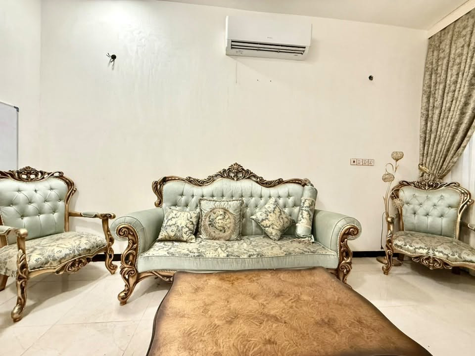 تخم  زان مصري للبيع  عشر مقاعد مستعمل  اقل من سنه سعر 800 عنوان بابل
‭***********‬
