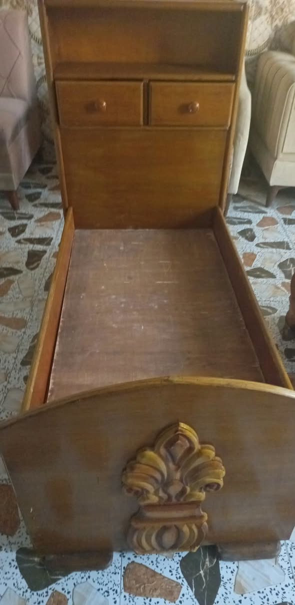 غراض كلهه نظيفه عل فحص اي استفسار خاص راسلوني مكاني ابو غريب خرنابات شارع السجه ***********
