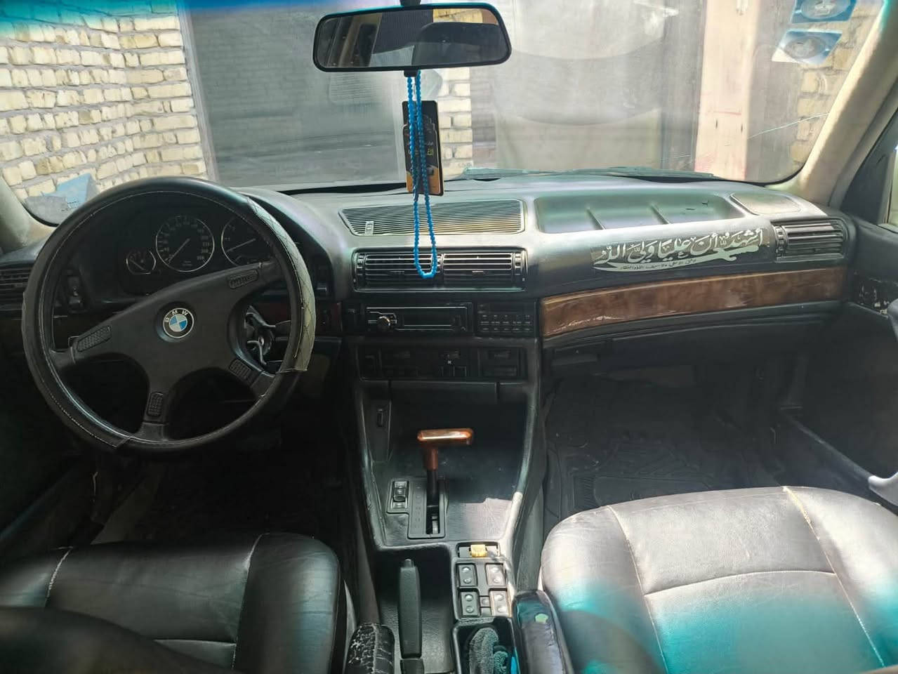 السلام عليكم
سياره بي امbmw 735i موديل1991
سياره فول موصفات فتحه
سياره بدون صبغ وبدن حادث 
سياره حلوه كير ومكينه كفاله 
سياره كشنات جلد 
سياره مناقصه اي شي 
سعر السياره55
مكانه السماوه
الرقم ***********
