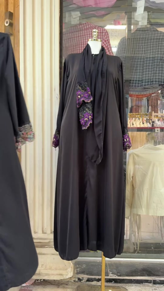 ملابس
