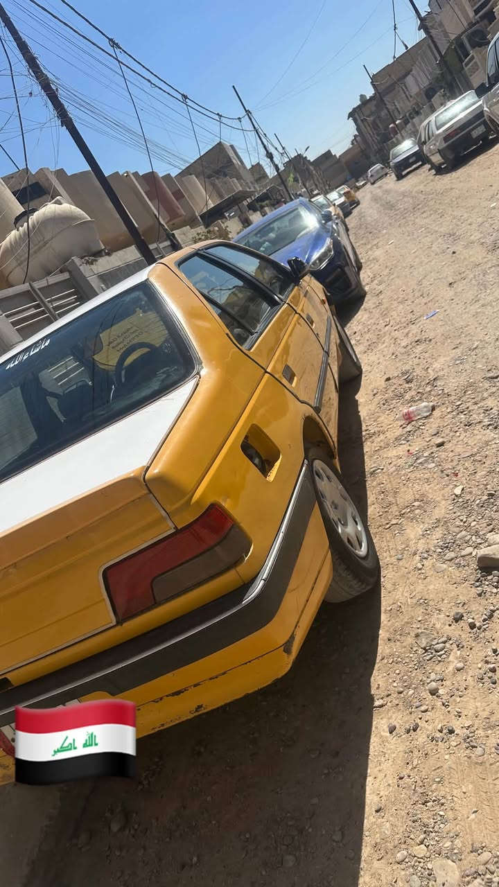 سياره بيجو 405 جي ال اكس موديل 2009 سياره محرك وكير مكفول الغرفه 80 ‎%‎ نظافه والكشر 80 ‎%‎ نظافه رقم بغداد مشروع وطني سعره 28 بيها مجال هيئه مصفره 

باب بانزين موجود
شباك امامي موجود

مكان 
بغداد الدوره 

رقم 
***********
