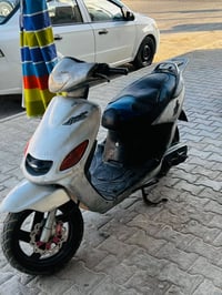 150 الف شغاله بس تايراتها تعبانه 07803197954
