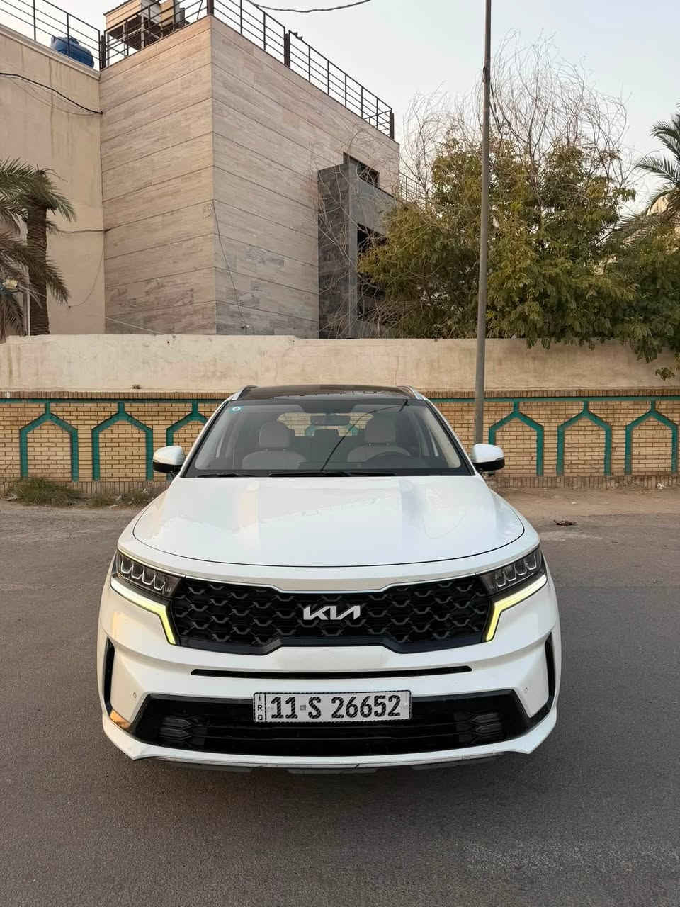 السلام عليكم
سورنتو 2023 خليجي رقم بغداد بأسمي 
بانوراما بصمة بيبان بصمة 
كشنات تدفئة وبعد بيهه هواي مواصفات 
ماشية 71 كيلو 
مكينة 6 سلندر 
مناقصة كلشي سيارة 
بيهه بابتين مبدلات نفس اللون مؤسسة بدون دواخل نهائياً
وتكحيل بجاملغ الامامي وبارد الباقي كلة مكفول
سعرهاا مناااسب 223 وبيهه مجال  
مكاني بغداد حي القاهرة
***********
