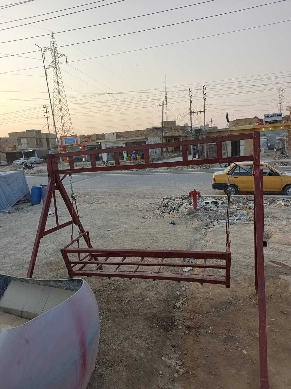 مرجوحة للبيع السعر ١٤٠
وبيها مجال لتواصل ع الخاص
