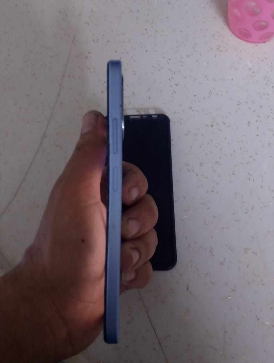 3تلفونات حلوات الريلمي جيتي مبدل شاشه الضهر ماته تعبان مسوي لزكه مؤقته منضر كدامك الصور والثاني اي 22مكفول وكع مني وبس الضهر نكسر الباقي مكفول والثالث اوبو اي 18مبدل شاشه وكاله والظهر بي شخوط كدامك الصور كلمن وسعره تعال خاص وسهله اسعار مناسبه مكاني المشتل قرب كراج بعقوبه متواجد نت أيضا ***********
