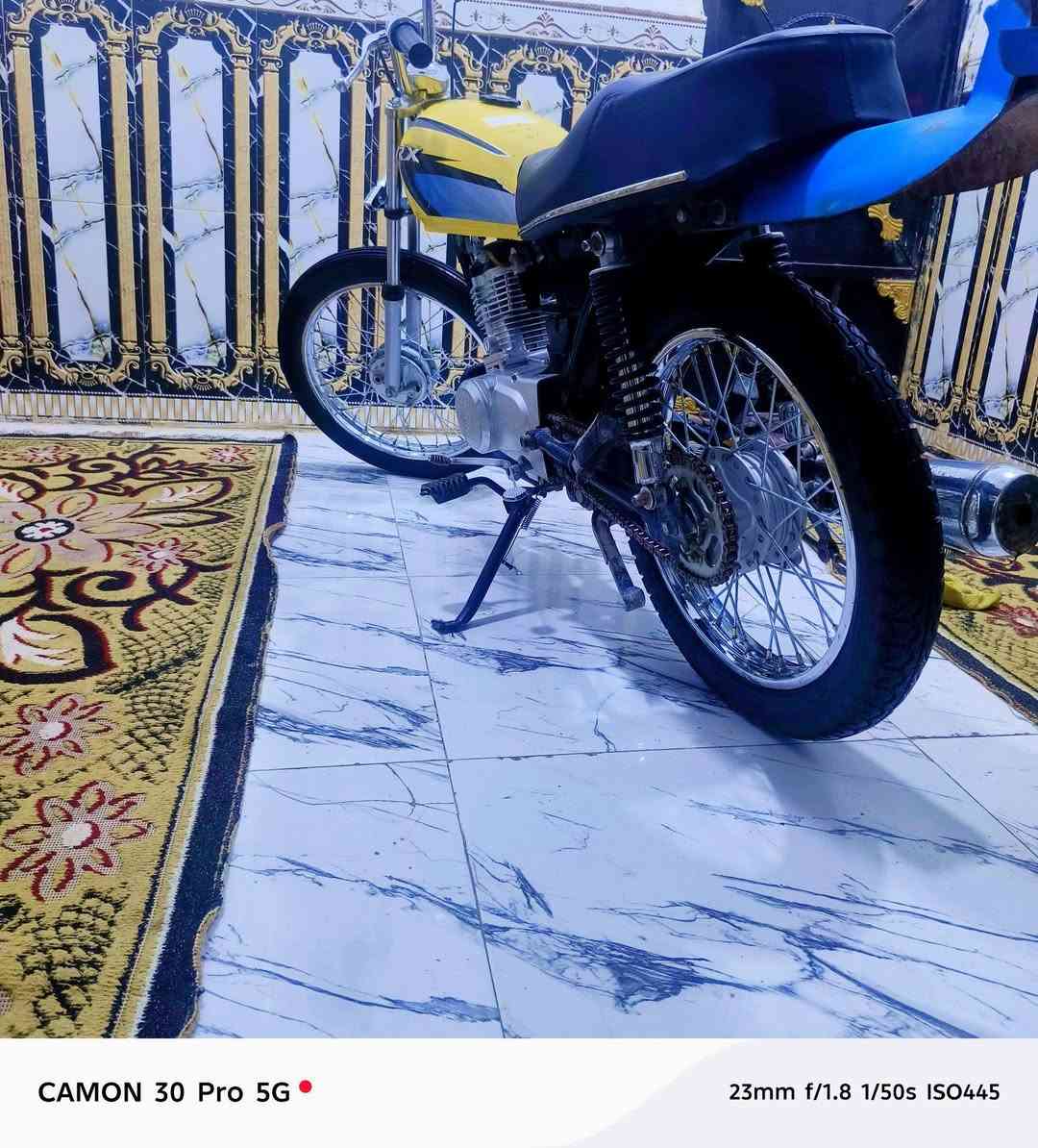 سلام عليكم..
دراجه نامه للبيع اوراق اصولي شرط ترقيم.. 

. الشاصي (22) وتعميره (25)ننضيفه دراجه برغي ما مفتوح من محركها.. 

رجأا المو شراي لا يتعبني.. 

مكاني قضاء الغراف.. 

الواتساب... ***********....

نص مكتوب في الصور:
- CAMON 30 Pro 5G 23mm f/1.8 1/50s ISO445
- CAMON 30 Pro 5G 23mm f/1.8 1/50s ISO369