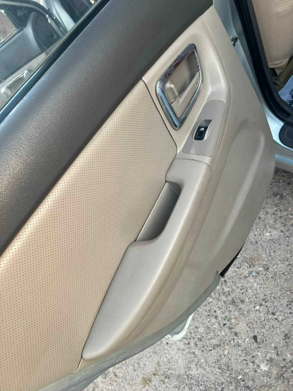 السلام عليكم
سيراتو ٩ خليجي كفاله عامه 

تخم تاير صدر جديد 

مكان فلوجه 
السعر ٨٢ 

***********
