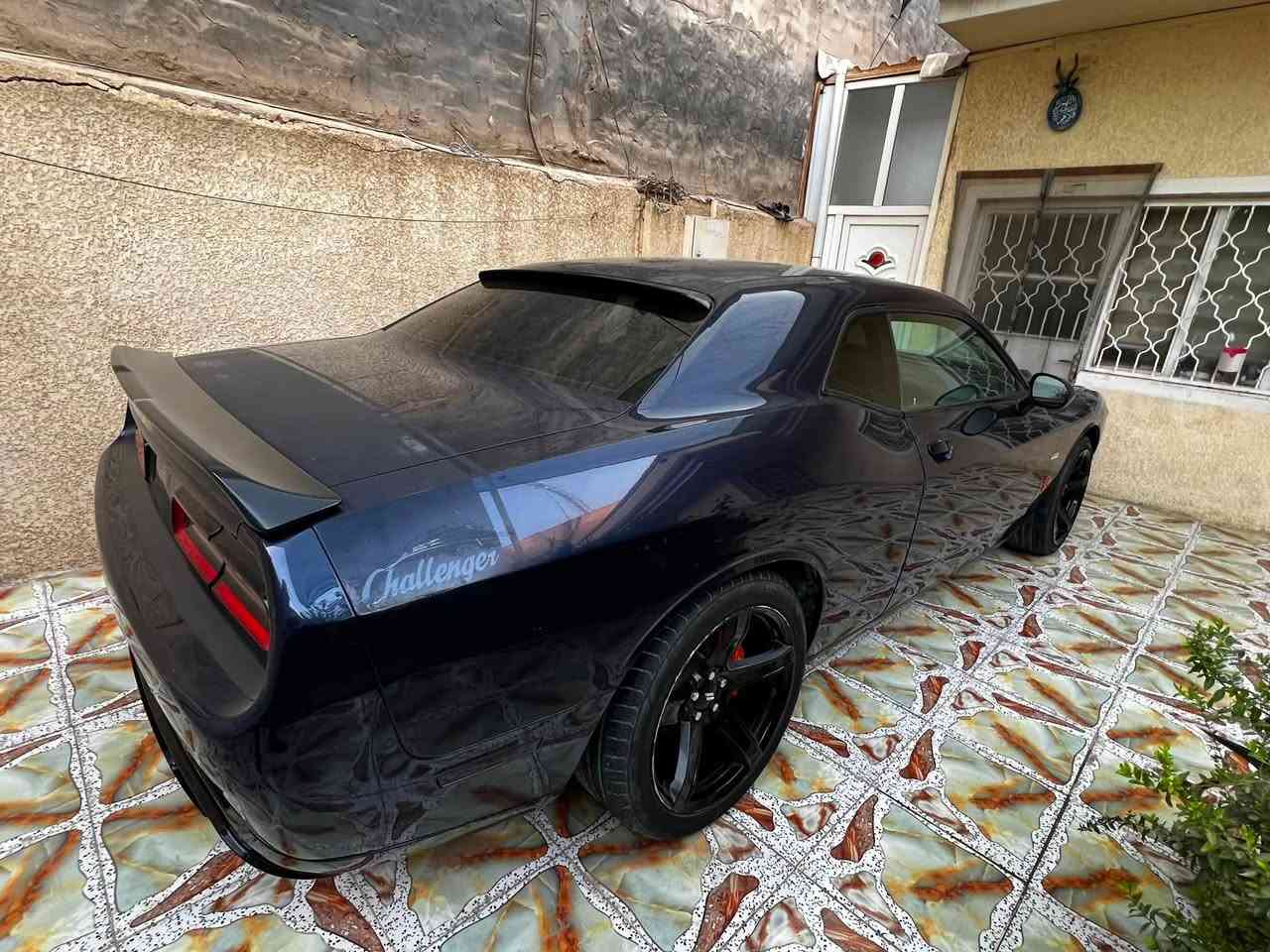 السلام عليكم
جالنجر 2017 SXT

محرك 3600

قطعتين صبغ فقط جاملغ وبنيد  فقط 

ماشية 105km 

رقم بغداد بأسمي سنوية جديدة 

السيارة موجودة بالحلة 

للتواصل الاتصال على الارقام 

***********

***********
السعر 135
