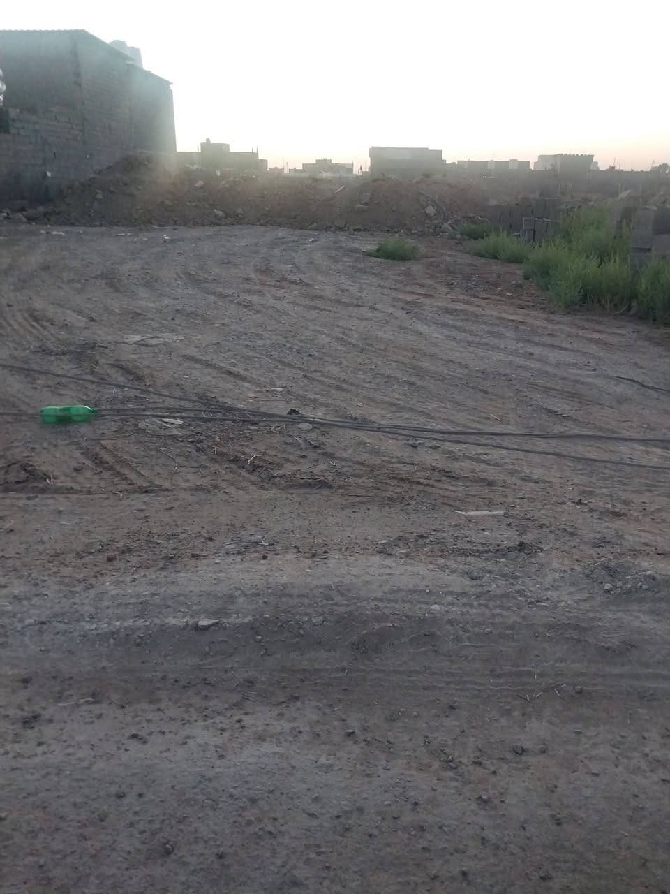 قطعه ارض زراعي الدوانم الشرطه الخامسة  مدخل الفريجات عقد 35 مساحه120م واجه 6ونزال20 اي تفاصيل خاص او الاتصال ***********واتساب
