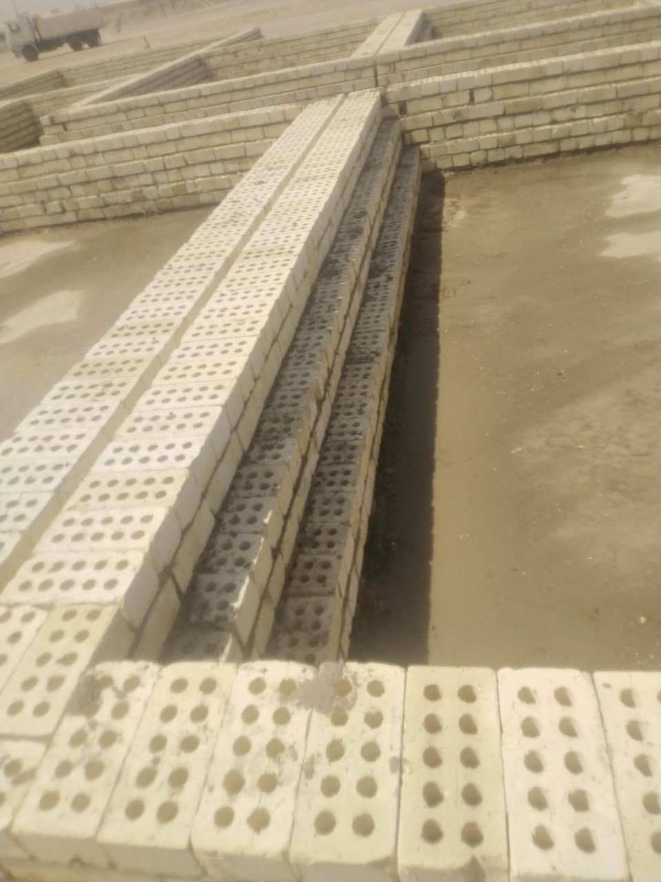 خلفه بناء متفرغ حاليا شغل درجه اولئ تسليم مهندس وحاليا متفرغ
اسعار مناسبه جدا 
هاتف 📞 ***********
